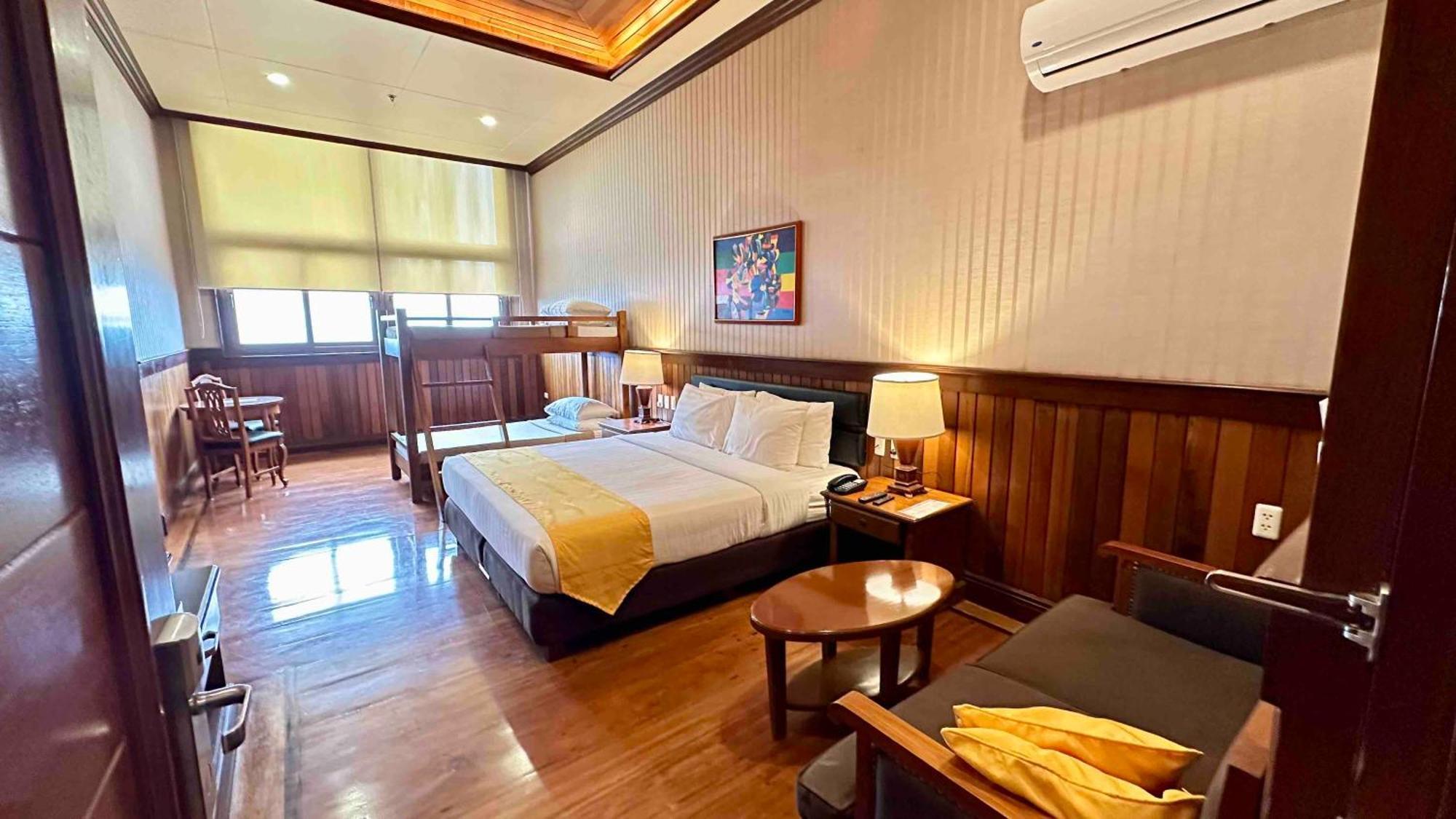 Alta D' Tagaytay Hotel Tagaytay City Eksteriør billede