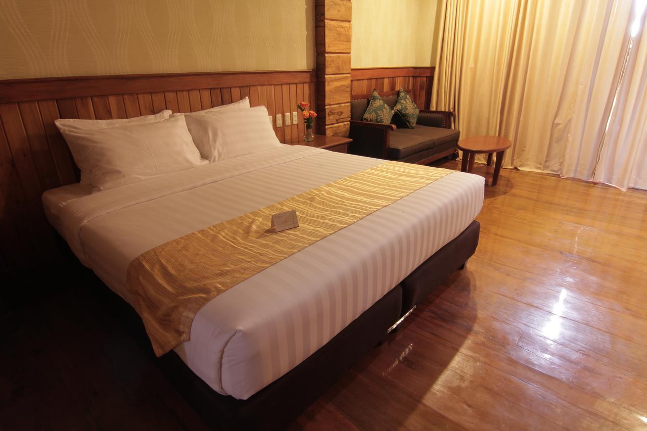 Alta D' Tagaytay Hotel Tagaytay City Eksteriør billede