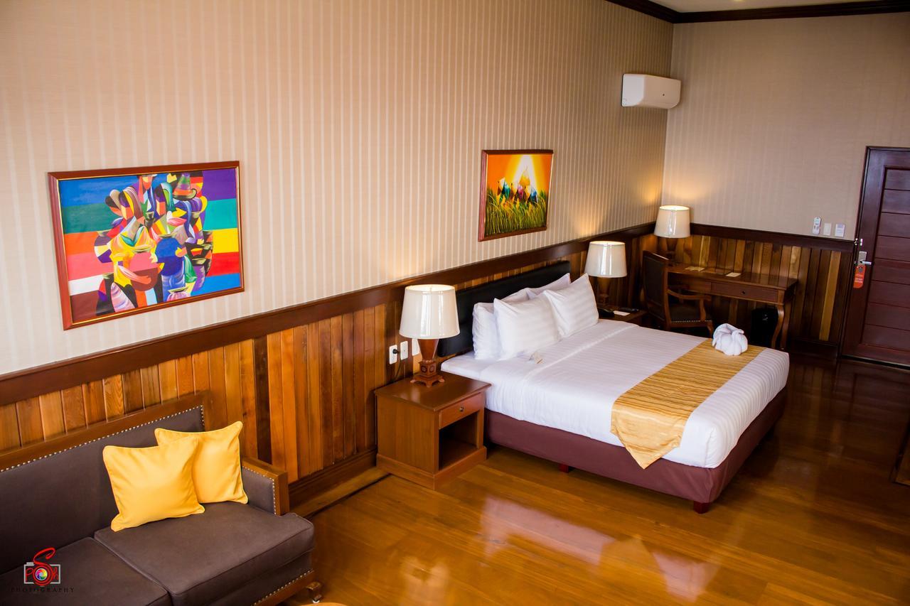 Alta D' Tagaytay Hotel Tagaytay City Eksteriør billede