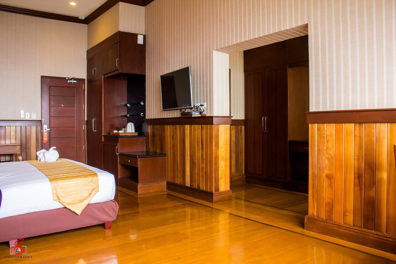 Alta D' Tagaytay Hotel Tagaytay City Eksteriør billede