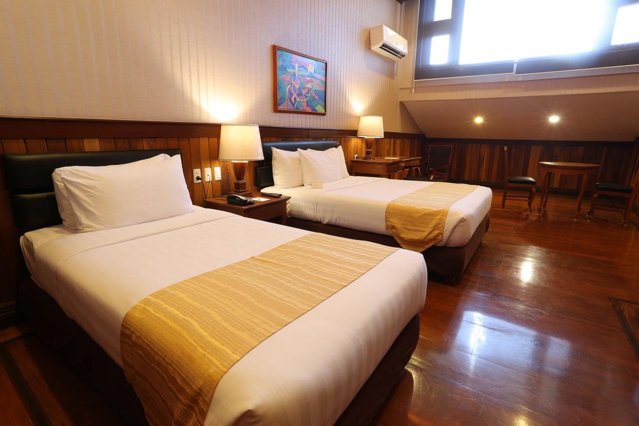 Alta D' Tagaytay Hotel Tagaytay City Eksteriør billede