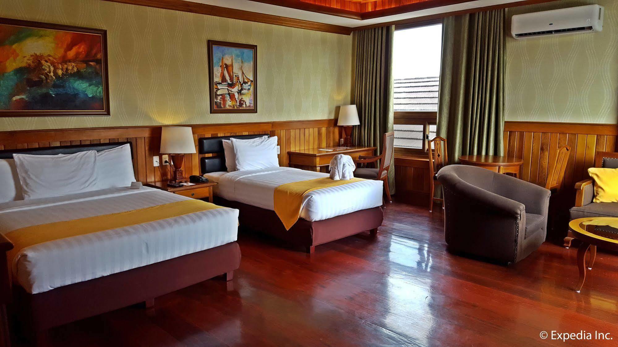 Alta D' Tagaytay Hotel Tagaytay City Eksteriør billede